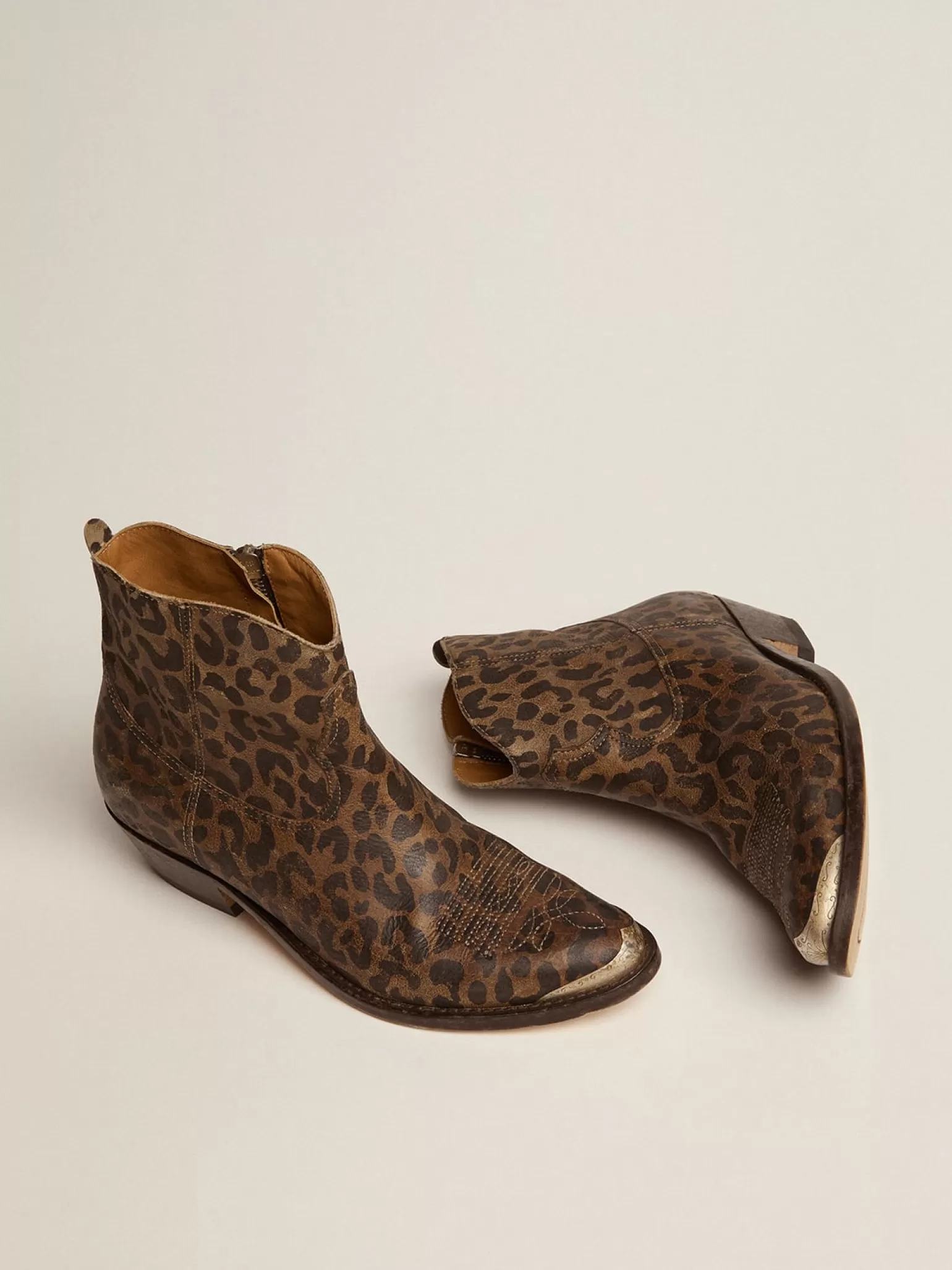 Best Ankle boot feminina de couro com estampa de leopardo MULHER Botas