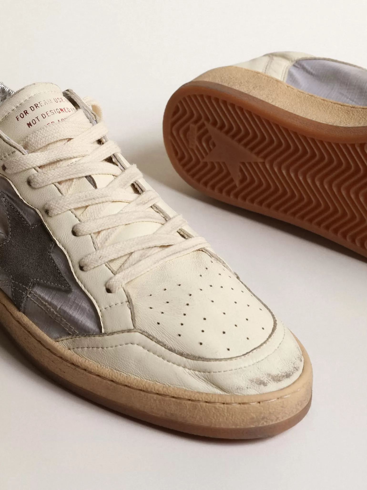 Store Ball Star de napa e náilon reflex com estrela de suede cinza-escuro Ball Star