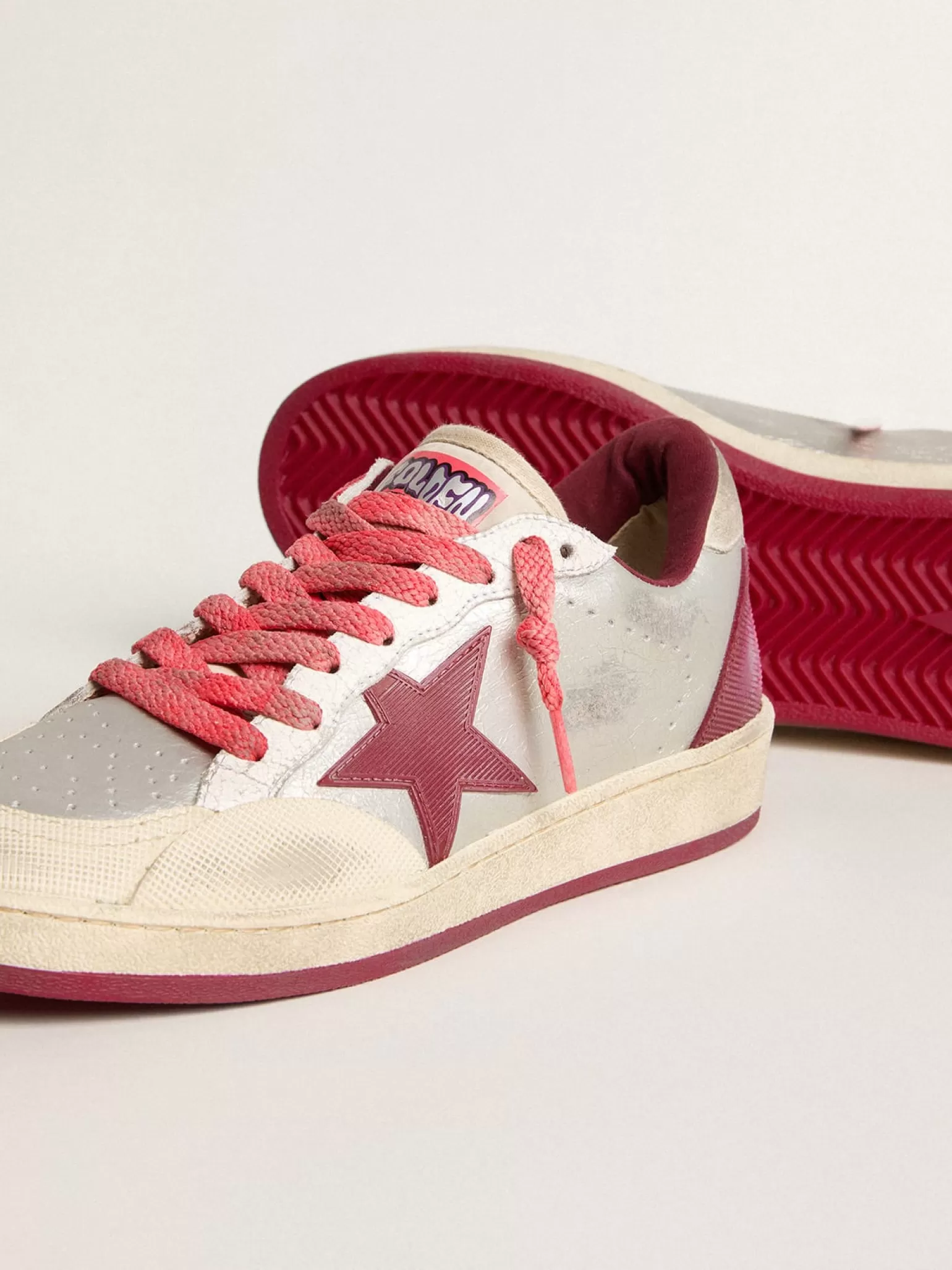 Fashion Ball Star Pro Masculino de couro prateado craquelado com estrela bordô Ball Star