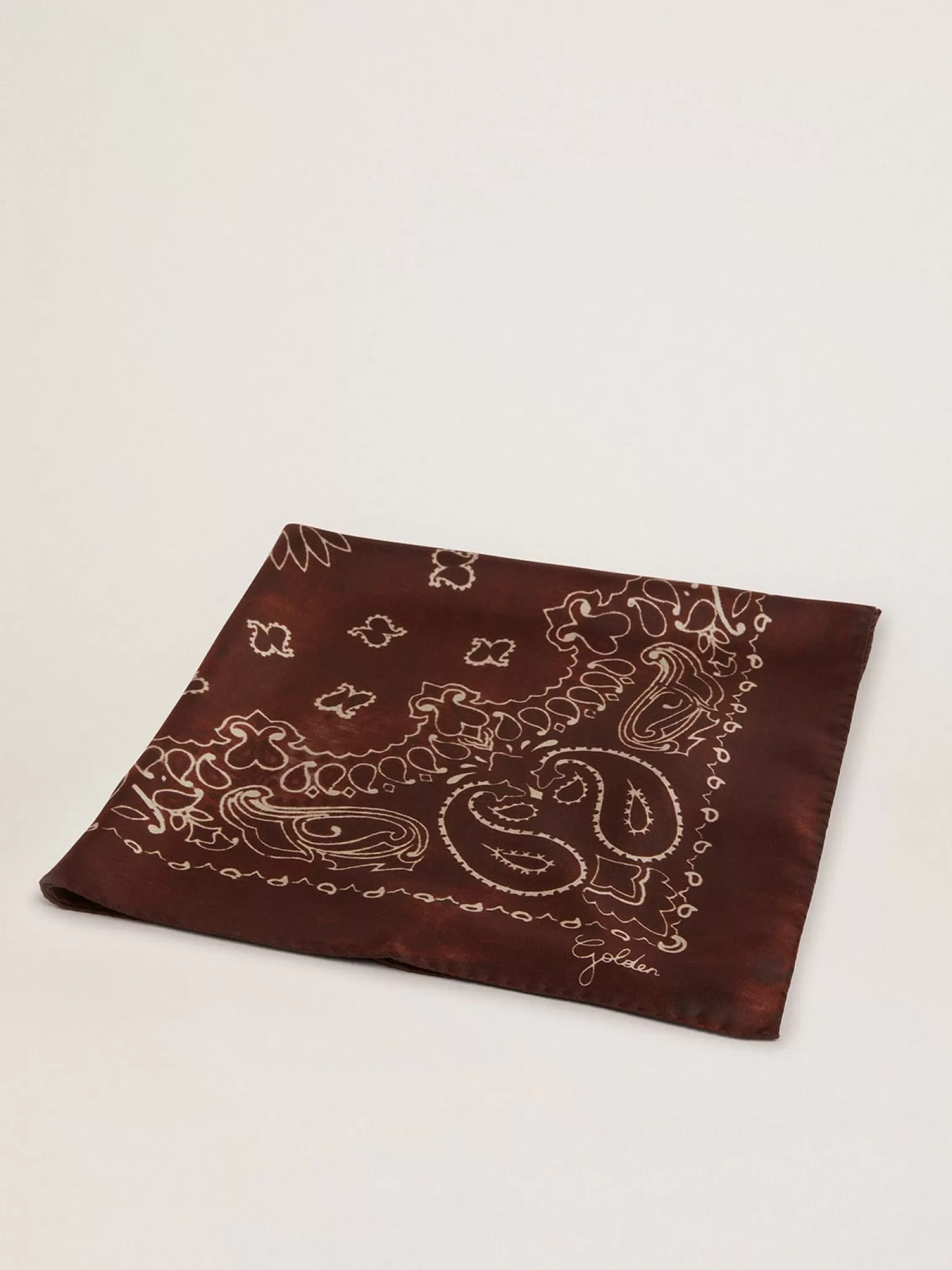 Flash Sale Black-coffee-colored Golden Collection scarf with paisley pattern MULHER Sedas e Echarpes | Beachwear