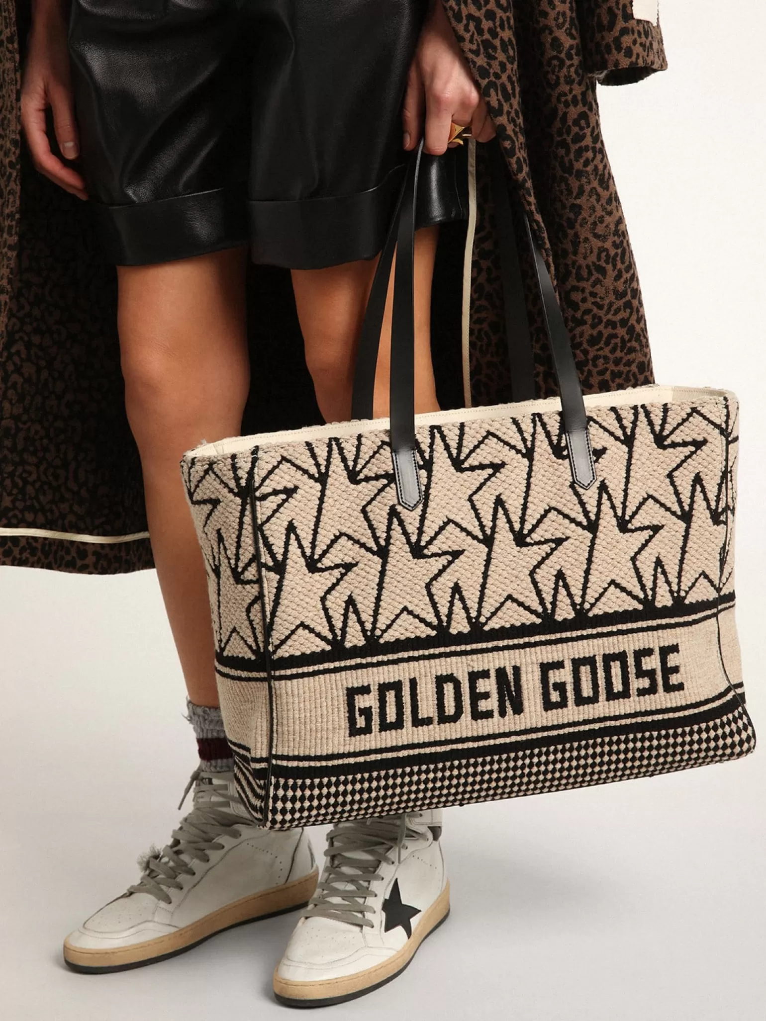 Online Bolsa California feminina East-West de jacquard de lã branco-leite MULHER Bolsas de ombro | Bolsas de mão