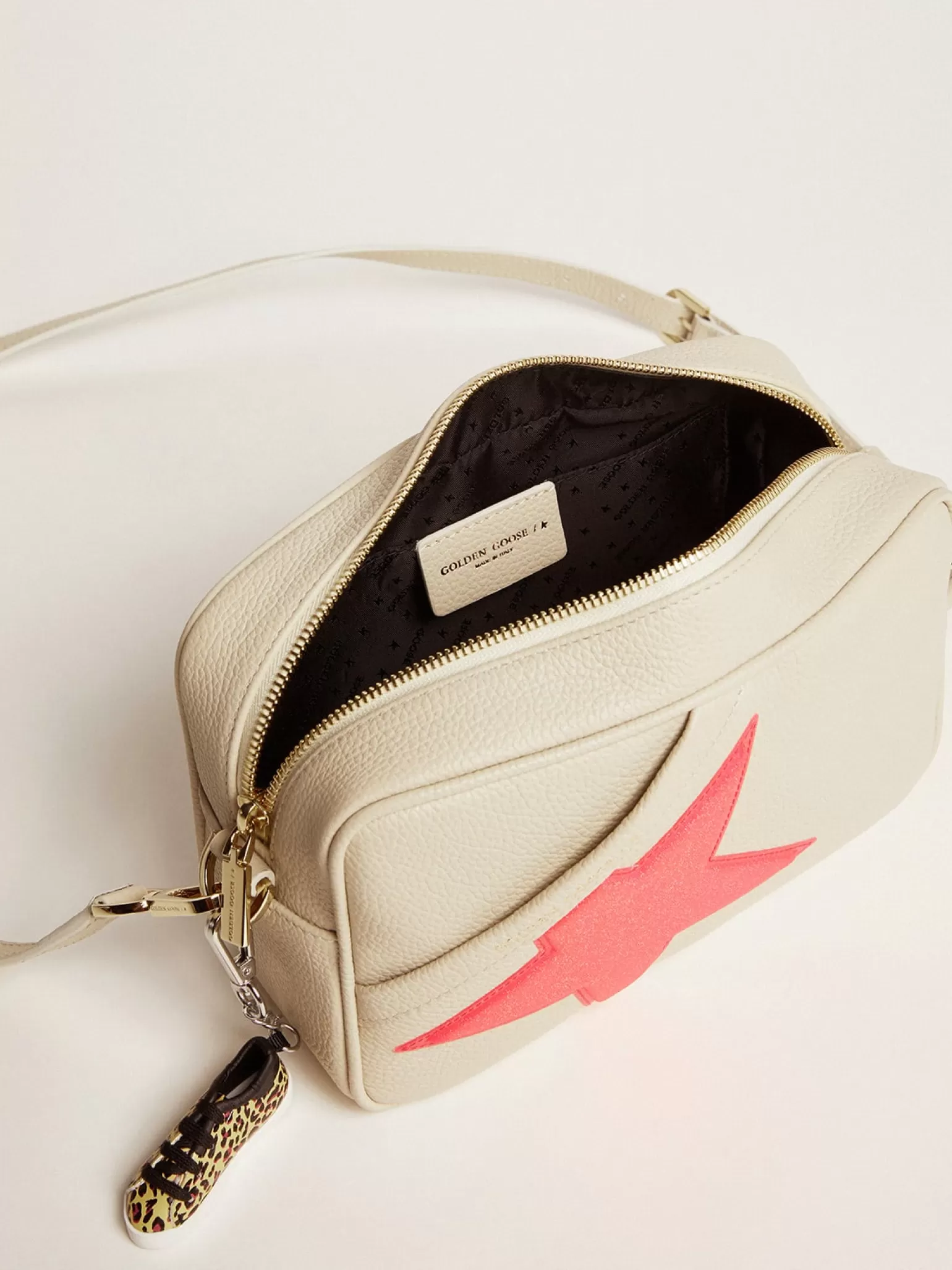 Best Sale Bolsa Star branco leite de couro martelado, estrela fúcsia com glitter iridescente MULHER Bolsas tiracolo
