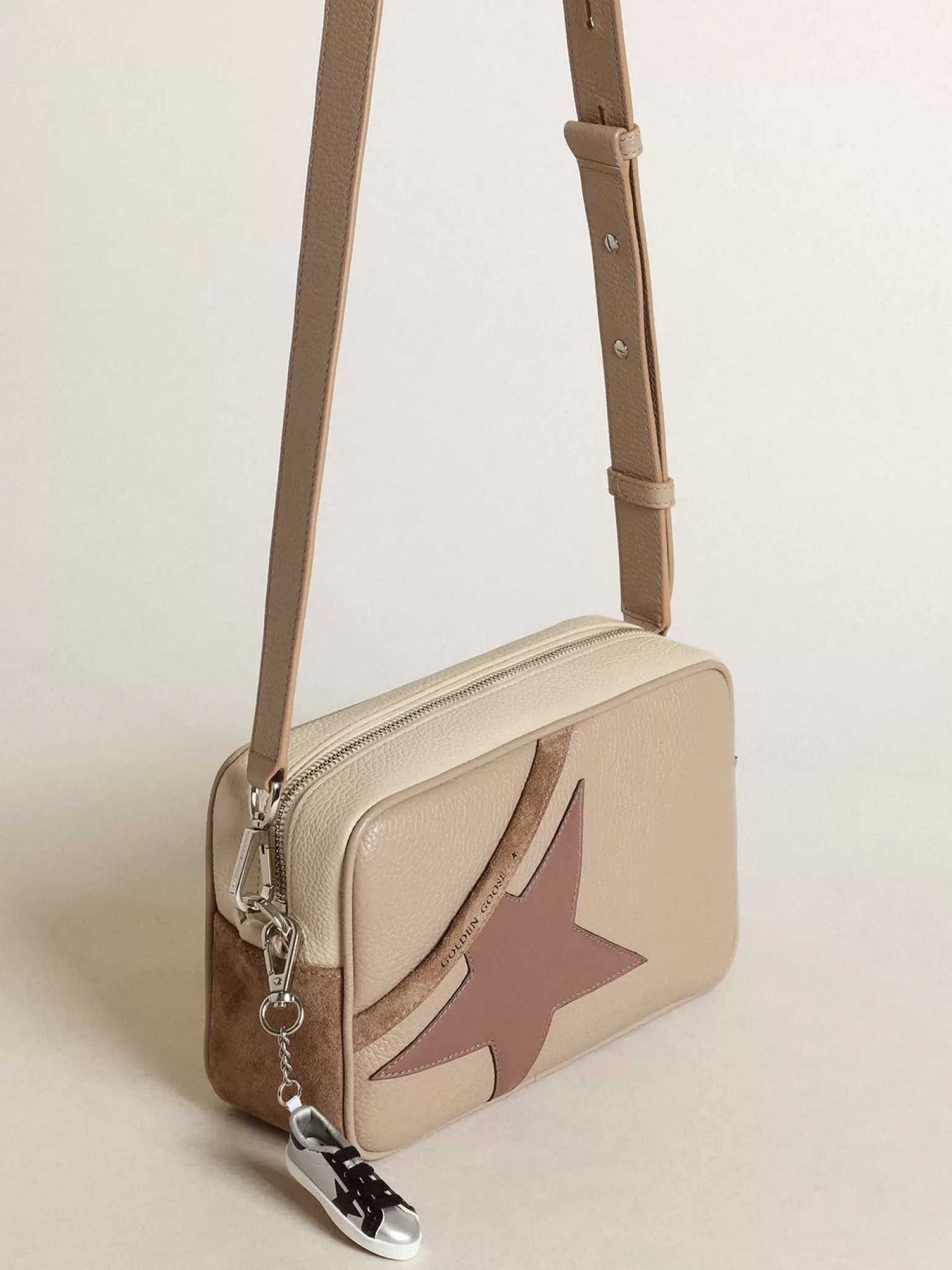 Clearance Bolsa Star feminina grande de couro martelado branco sujo MULHER Bolsas tiracolo