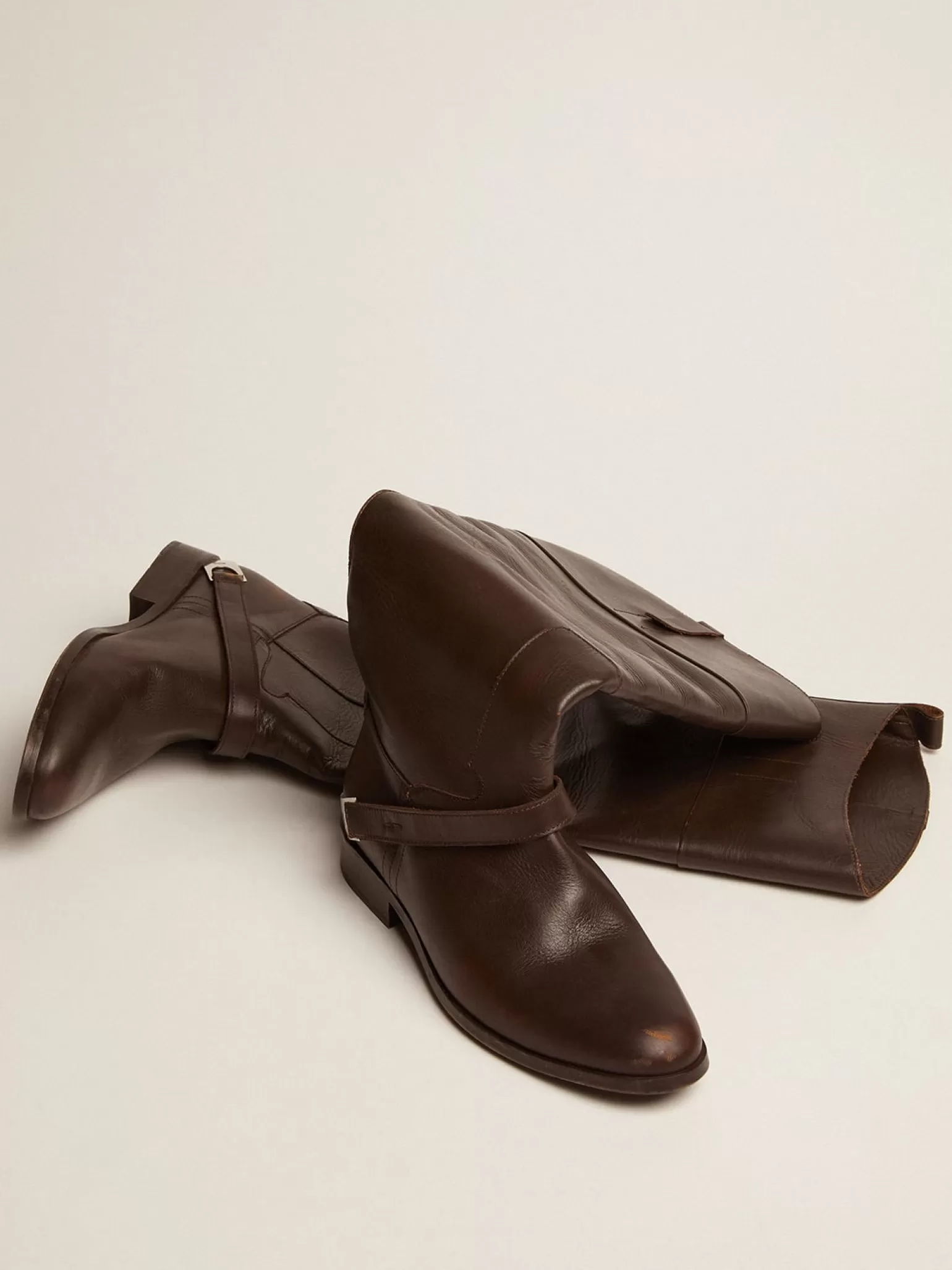 Cheap Bota Charlie feminina de couro marrom escuro e braçadeira no salto MULHER Botas