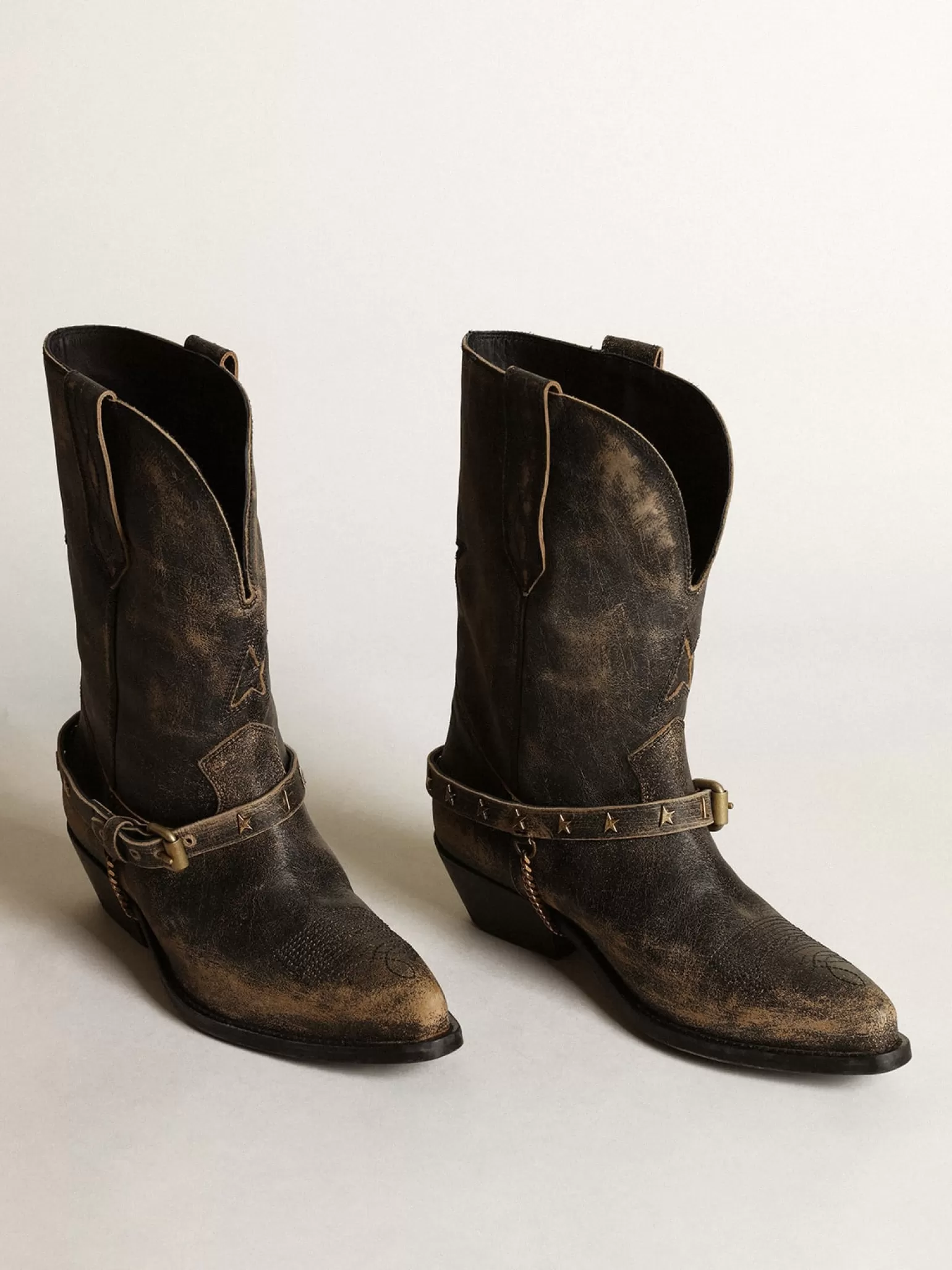 Cheap Bota de cano baixo feminina de couro preto brilhante com corrente MULHER Botas