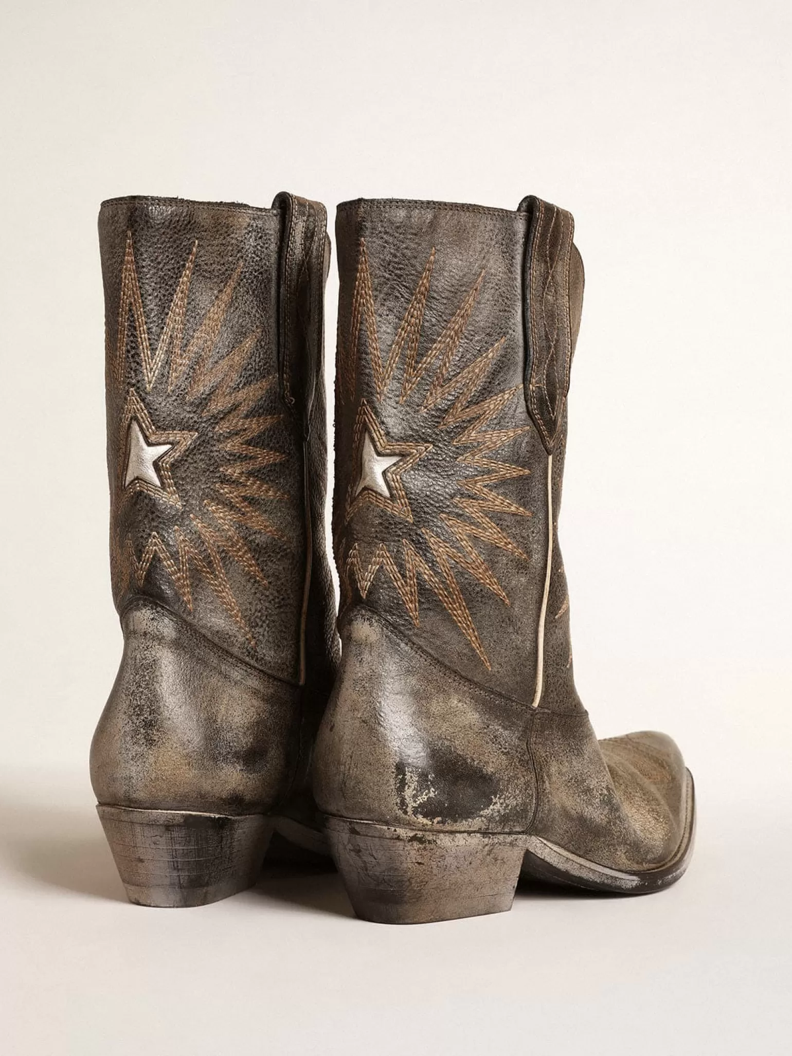 Sale Botas Wish Star masculinas cano baixo de couro preto com estrela prateada Botas