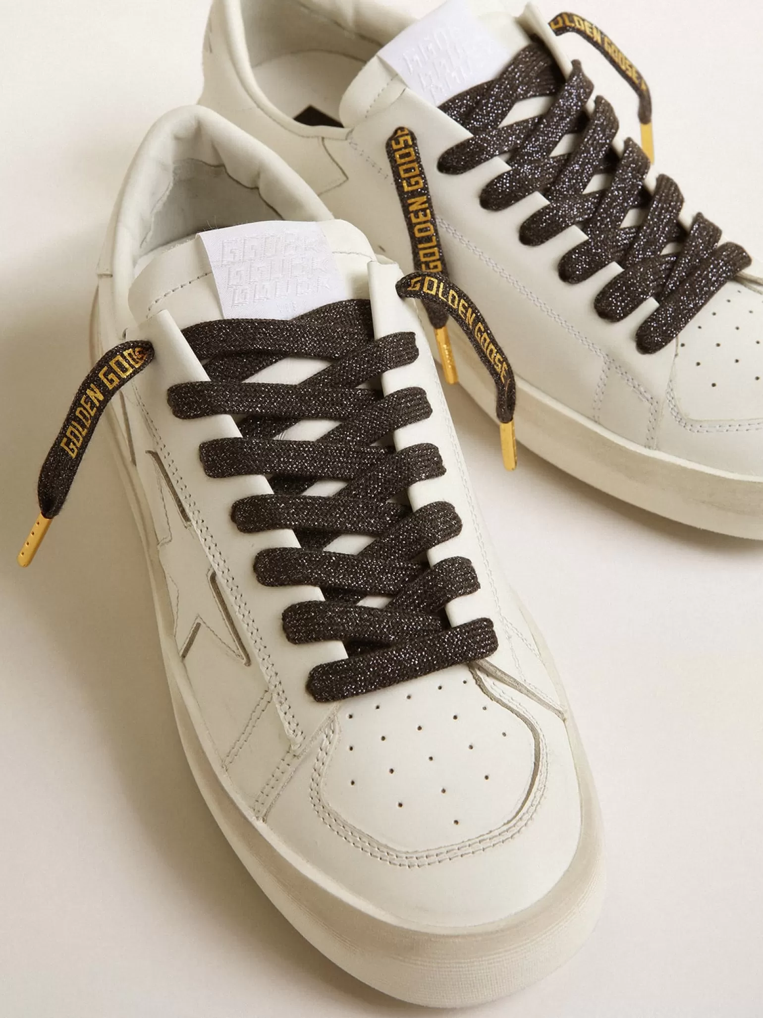 Fashion Cadarços de lurex cinza escuro com logo dourado em contraste MULHER Cadarços | Cadarços