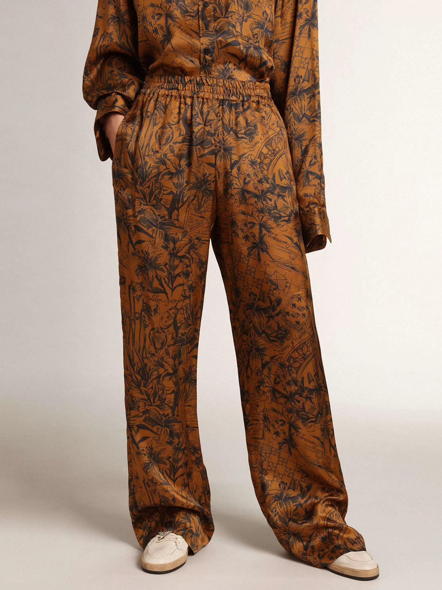 Fashion Calça de jogging feminina marrom dourado com estampa caderno de viagem MULHER Jeans e calças