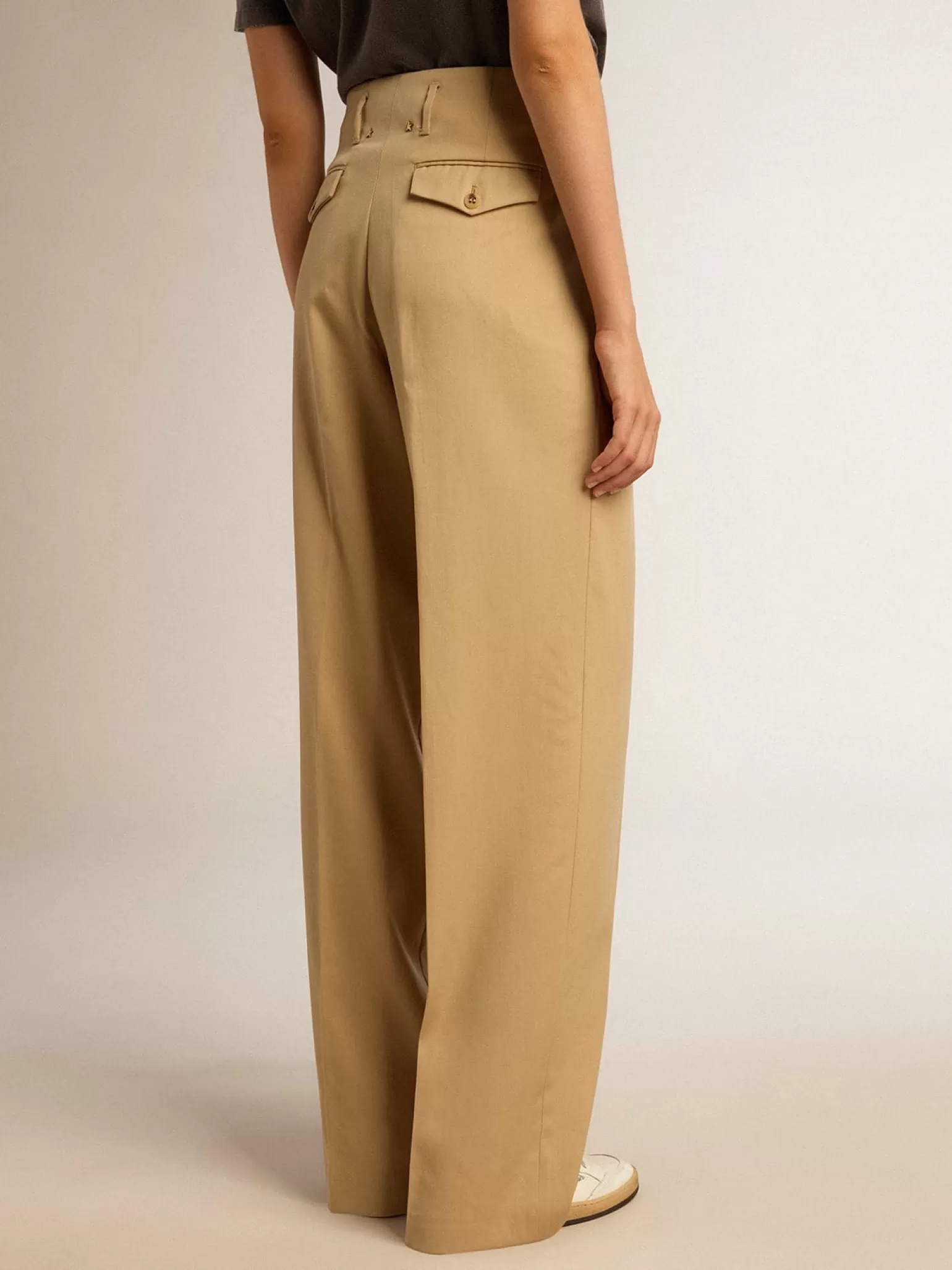 Sale Calça feminina de gabardine de lã cor areia MULHER Jeans e calças