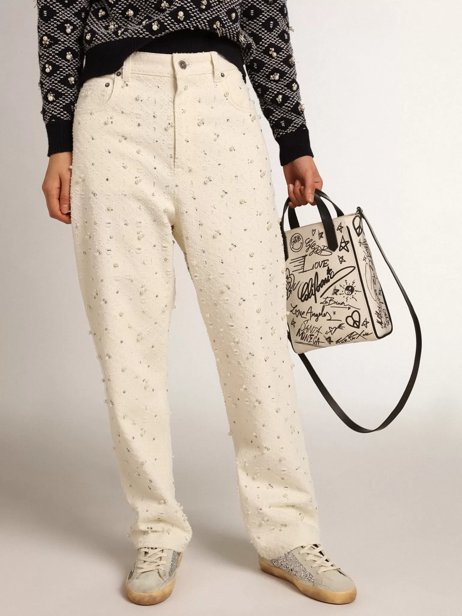 Online Calça jeans Kim Coleção Journey de algodão branco sujo com motivos de losangos e aplicação de pérolas e cristais MULHER Jeans e calças
