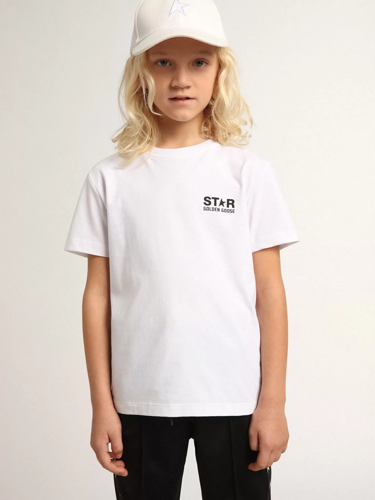 Clearance Camiseta branca com logo e estrela pretos em contraste Roupas de cima (4-12 years) | Roupas de cima (4-12 years)