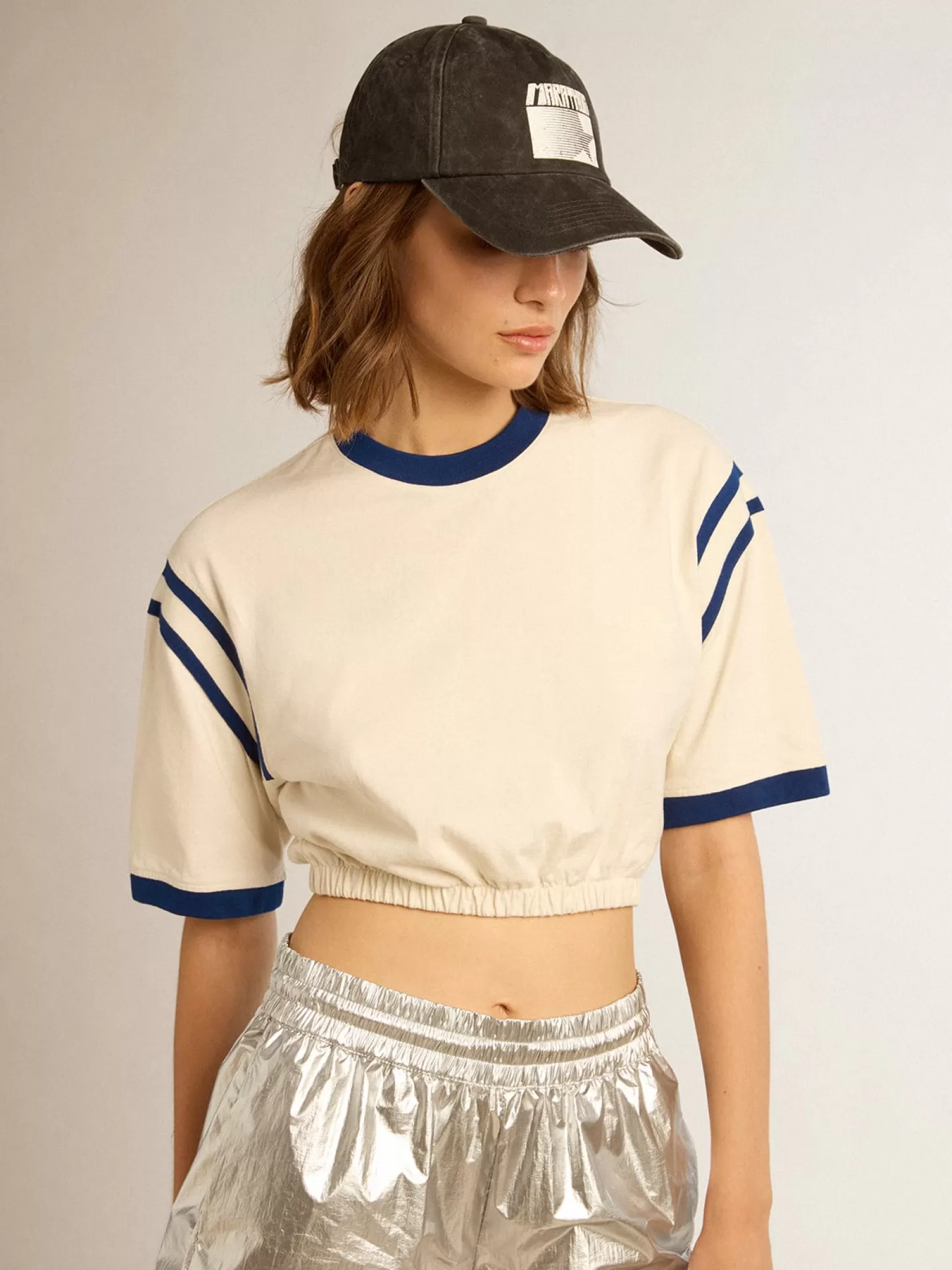 Fashion Camiseta cropped de algodão branco usado com escrita atrás MULHER Camisetas