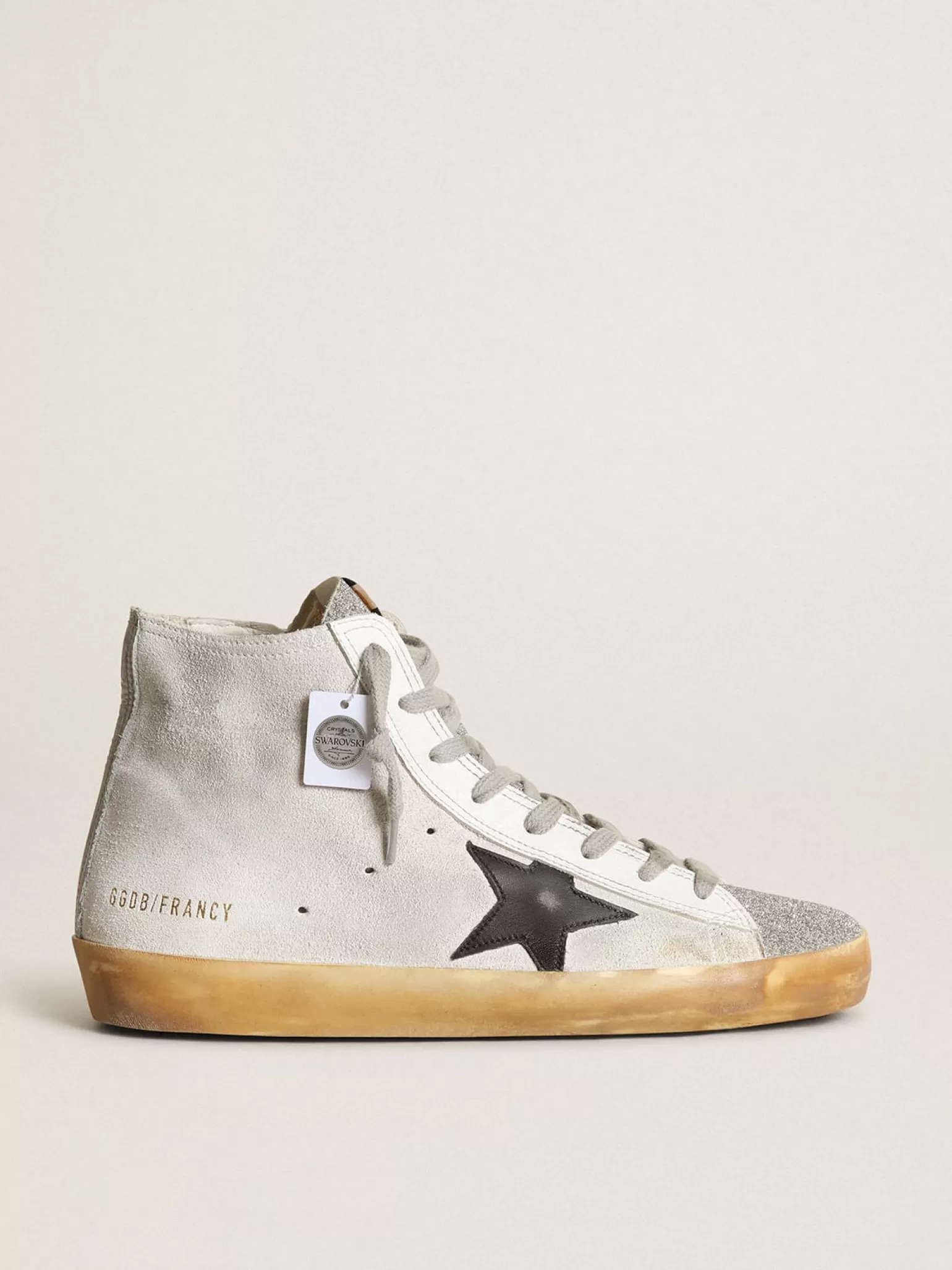 Shop Francy feminino de suede branco com estrela de couro preto MULHER Francy