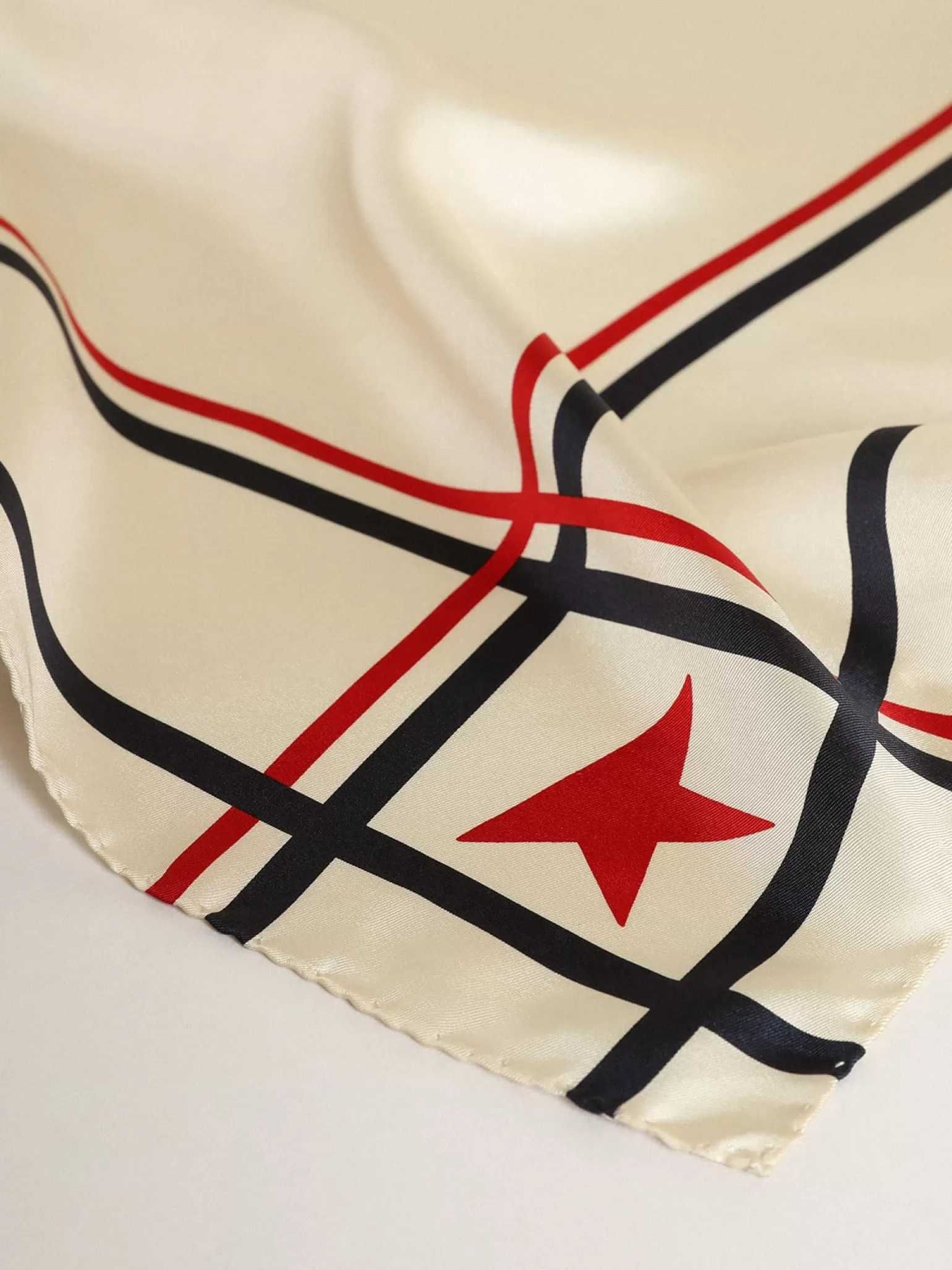 Best Sale Lenço branco com listras e estrelas coloridas contrastantes MULHER Sedas e Echarpes | Beachwear