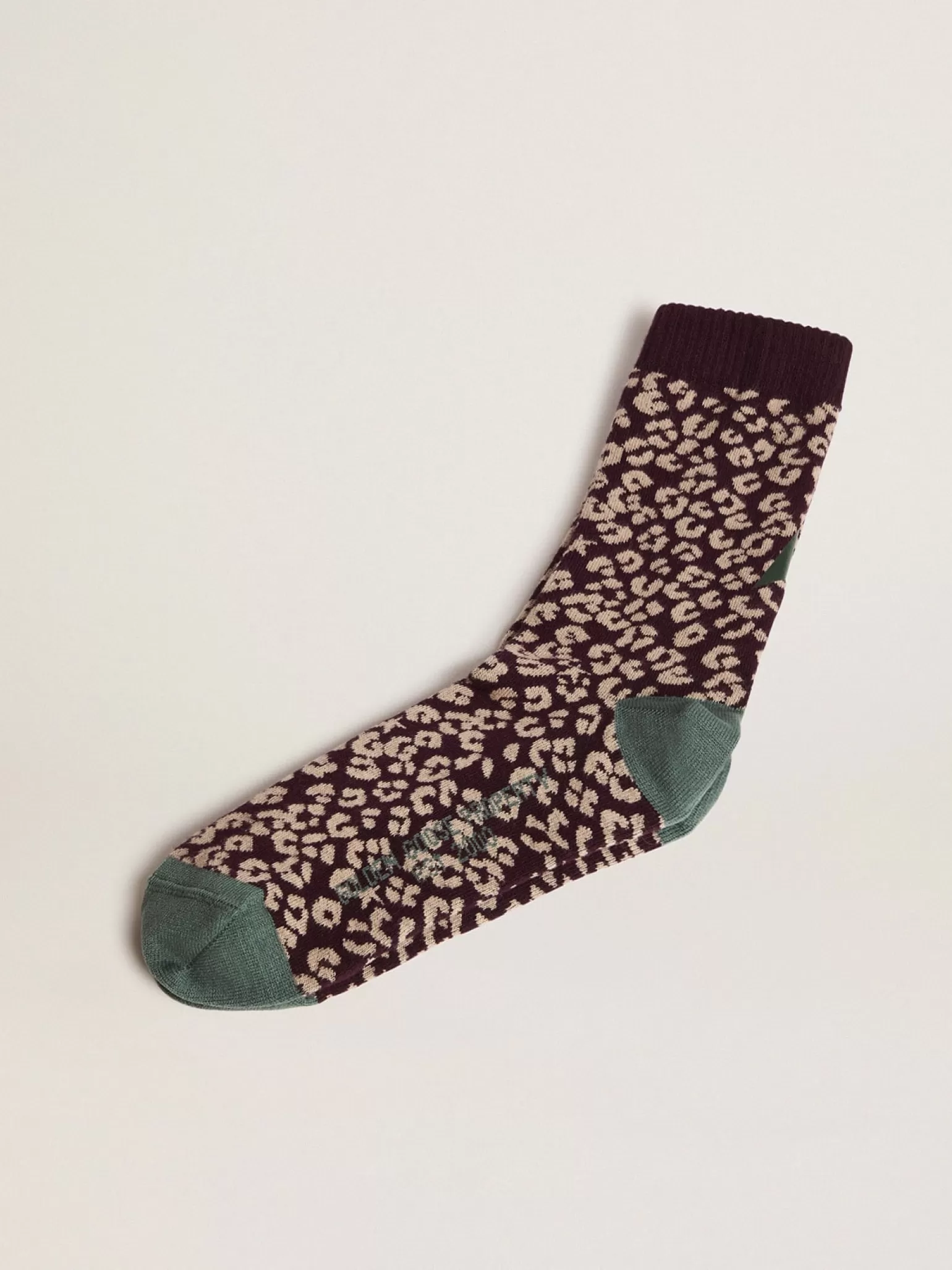 Best Meias com estampa animal print com fundo amora e detalhes verde militar MULHER Meias | Meias