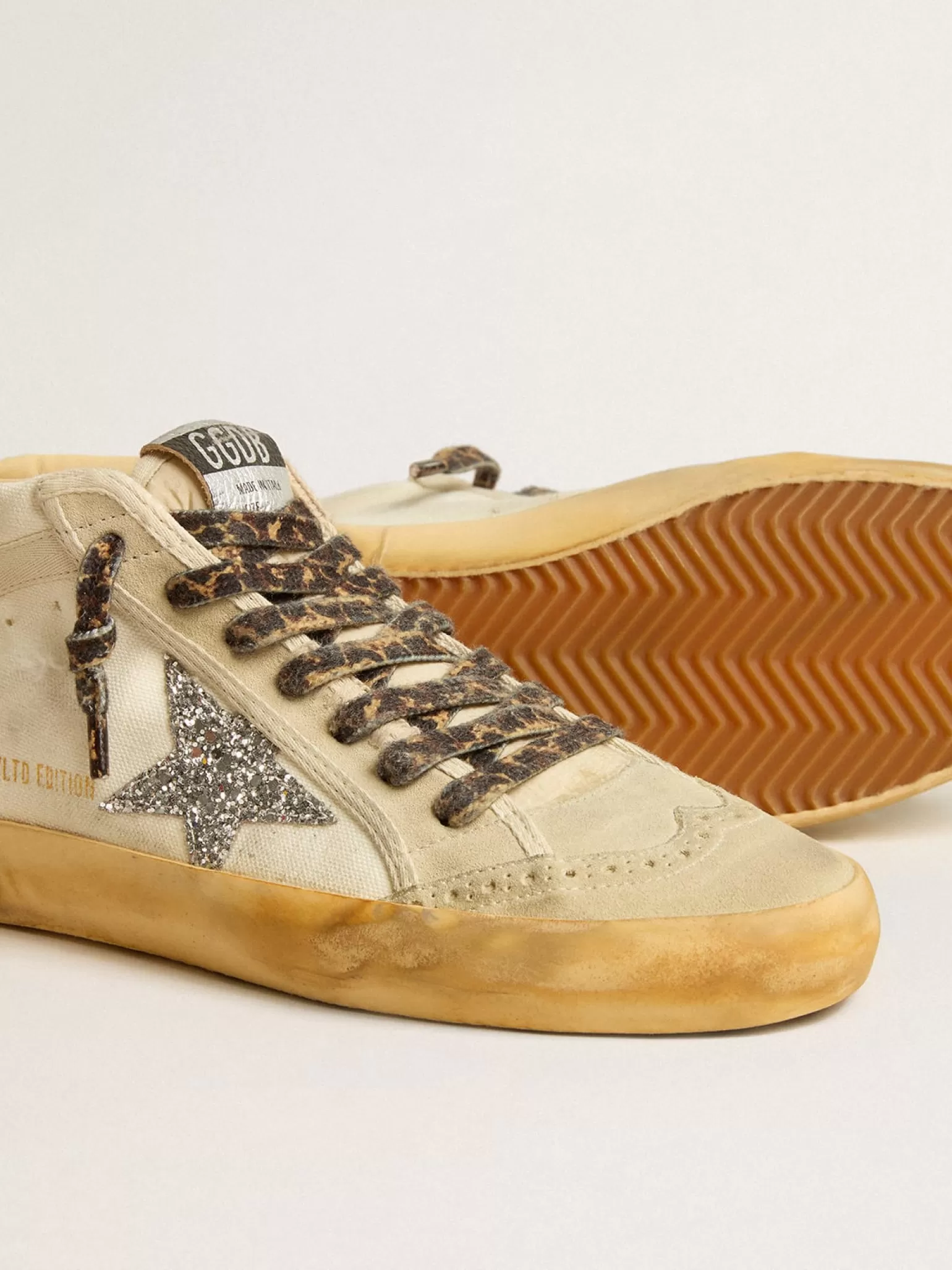 Shop Mid Star de lona com estrela de glitter prateado e lista bege MULHER Mid Star