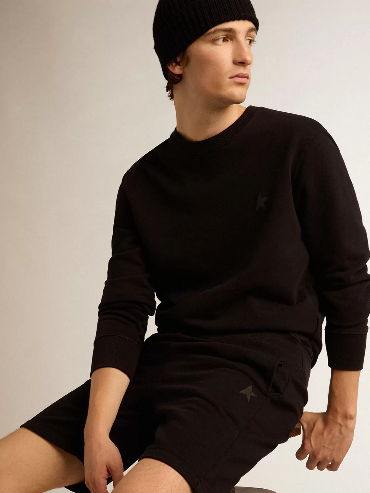 Fashion Moletom Archibald preto Coleção Star com estrela tom sobre tom na frente Moletons