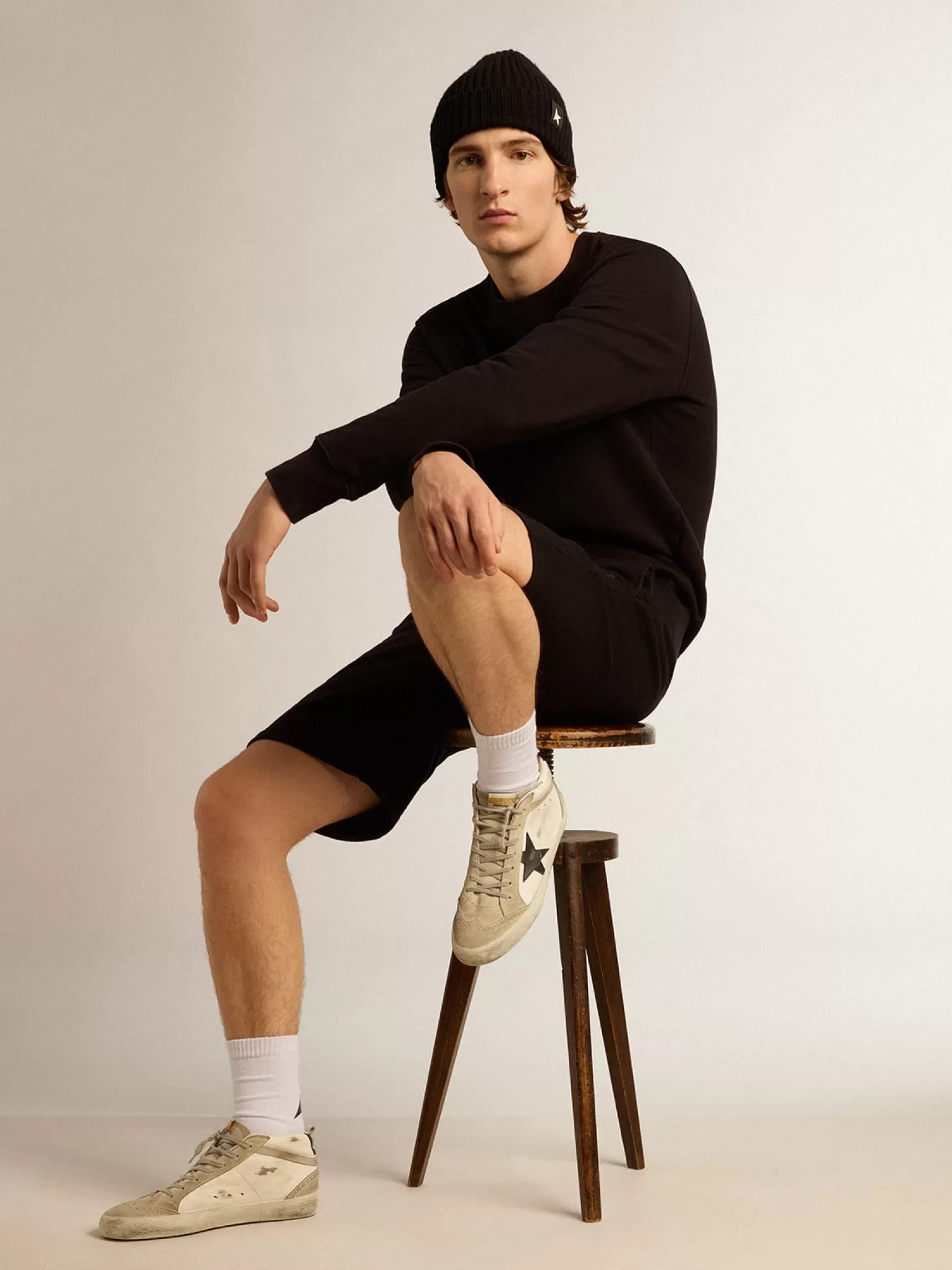 Fashion Moletom Archibald preto Coleção Star com estrela tom sobre tom na frente Moletons