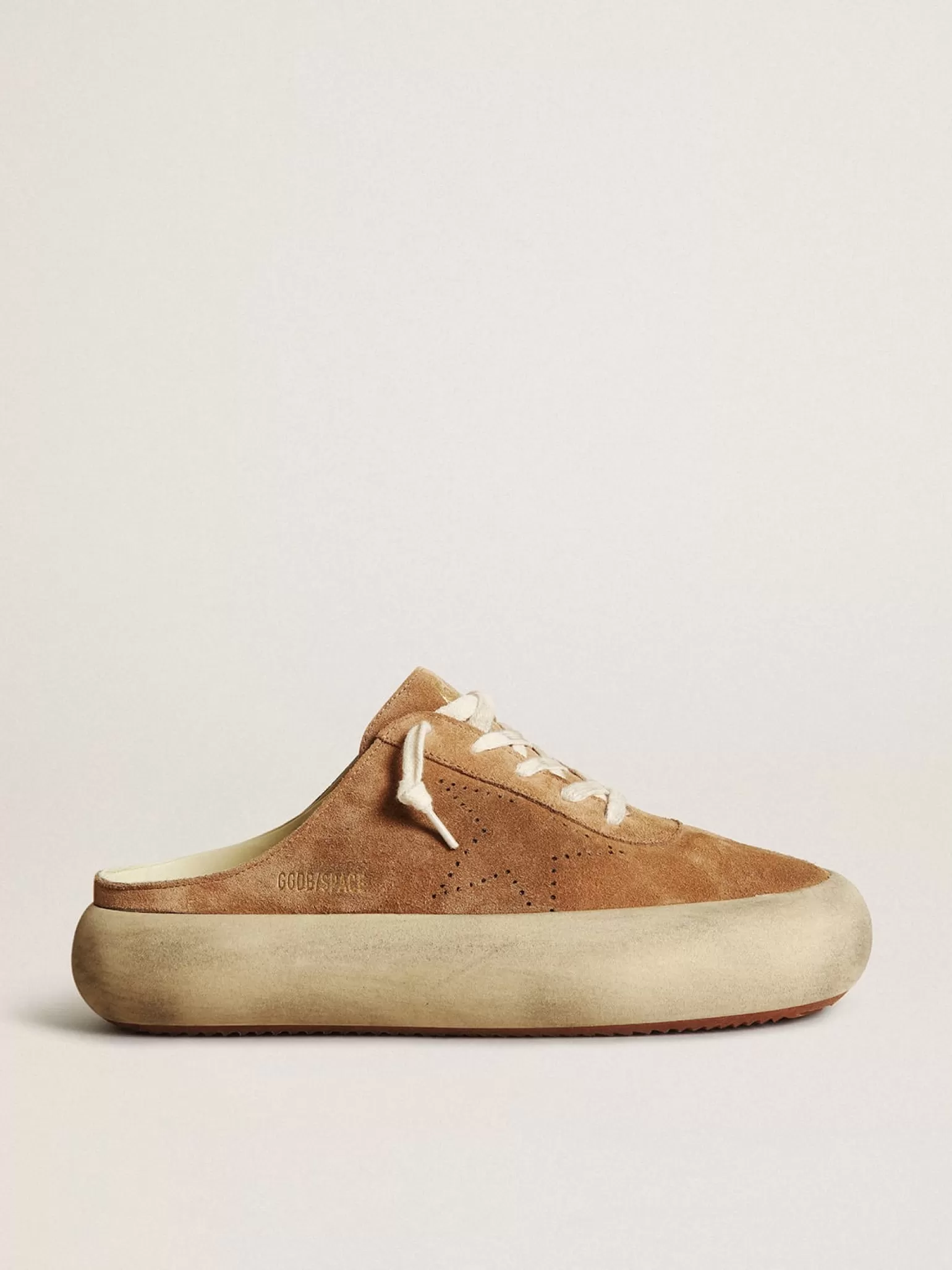 Clearance Mule Space-Star feminino de suede cor tabaco com estrela perfurada MULHER Space-Star