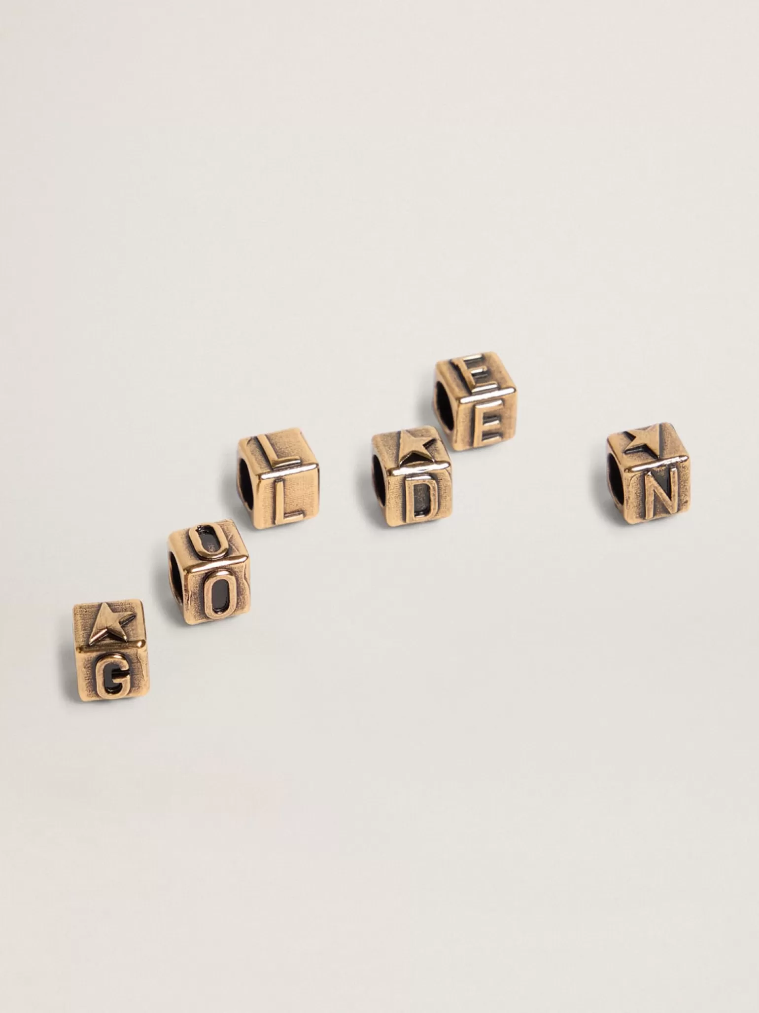 Best Pingentes cúbicos femininos na cor ouro velho com letras do alfabeto MULHER Joias