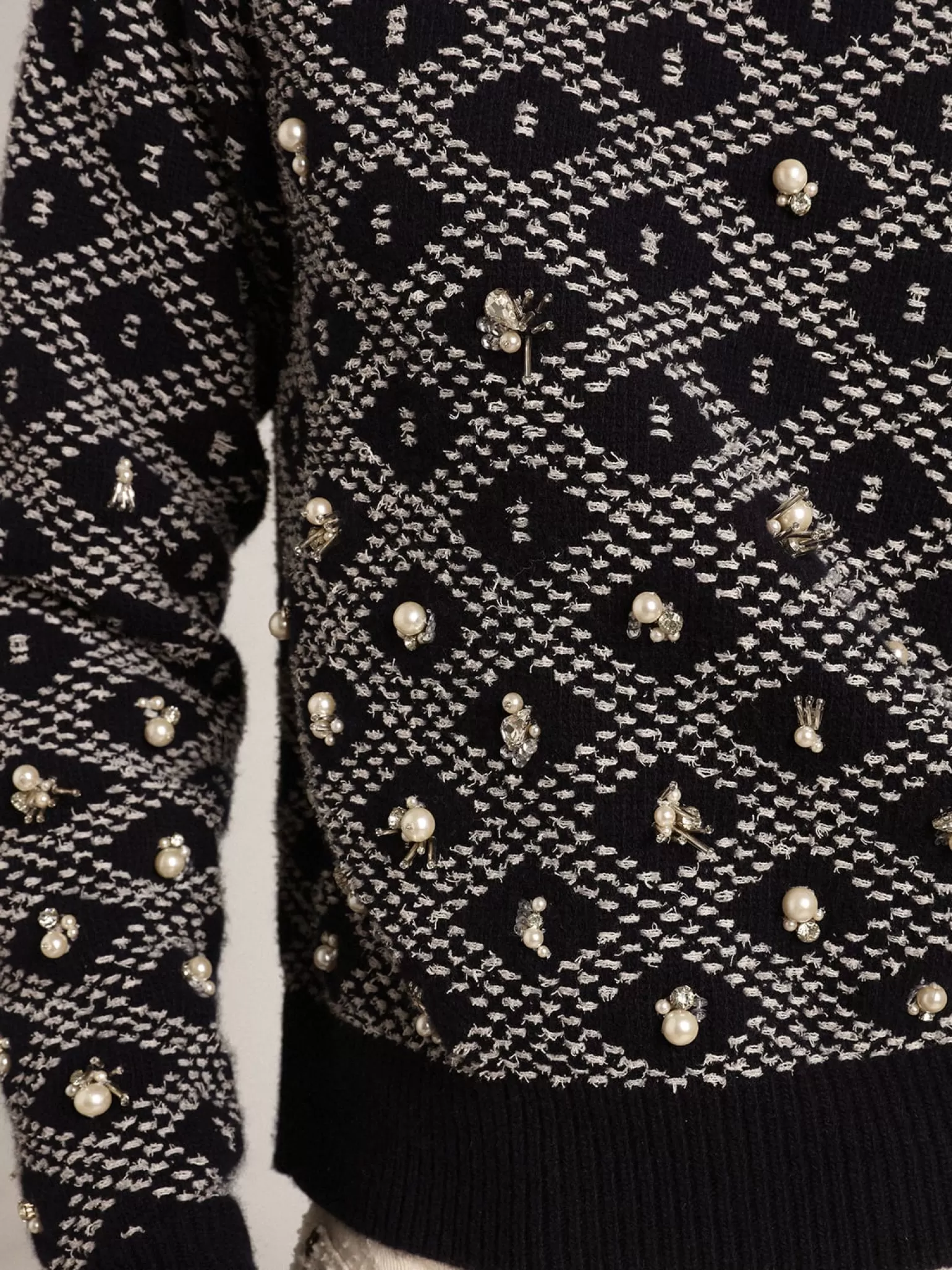 Store Pulôver feminino de gola redonda com motivos geométricos brancos e azuis MULHER Malhas