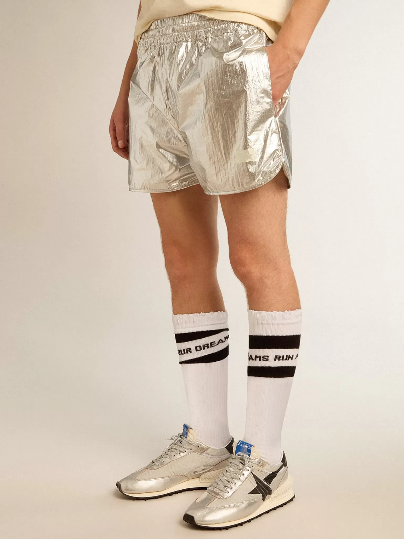 Discount Short de corrida masculino de tecido prateado Jeans e calças