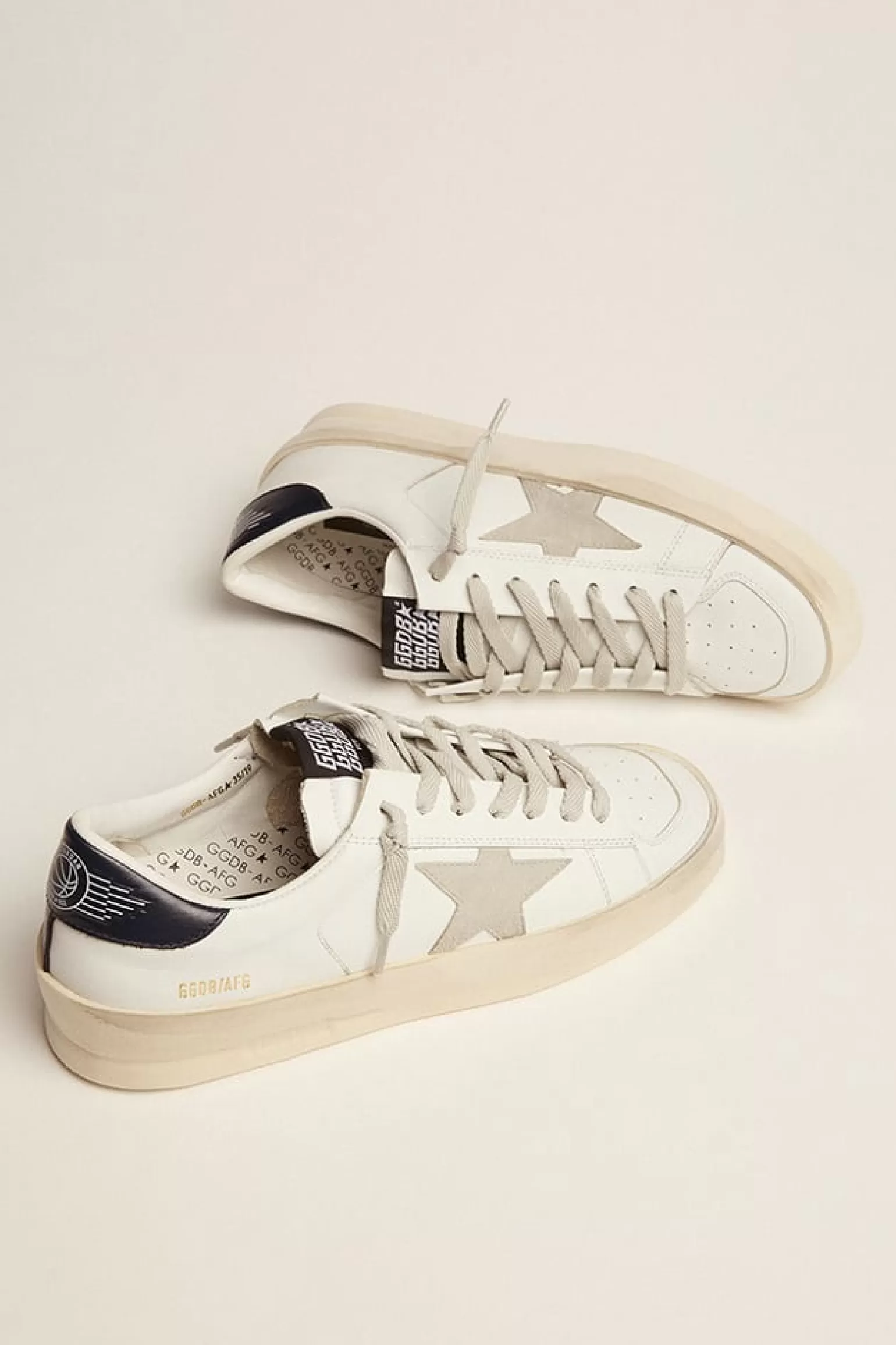 Shop Stardan Feminino com estrela de suede gelo e talão preto MULHER Stardan