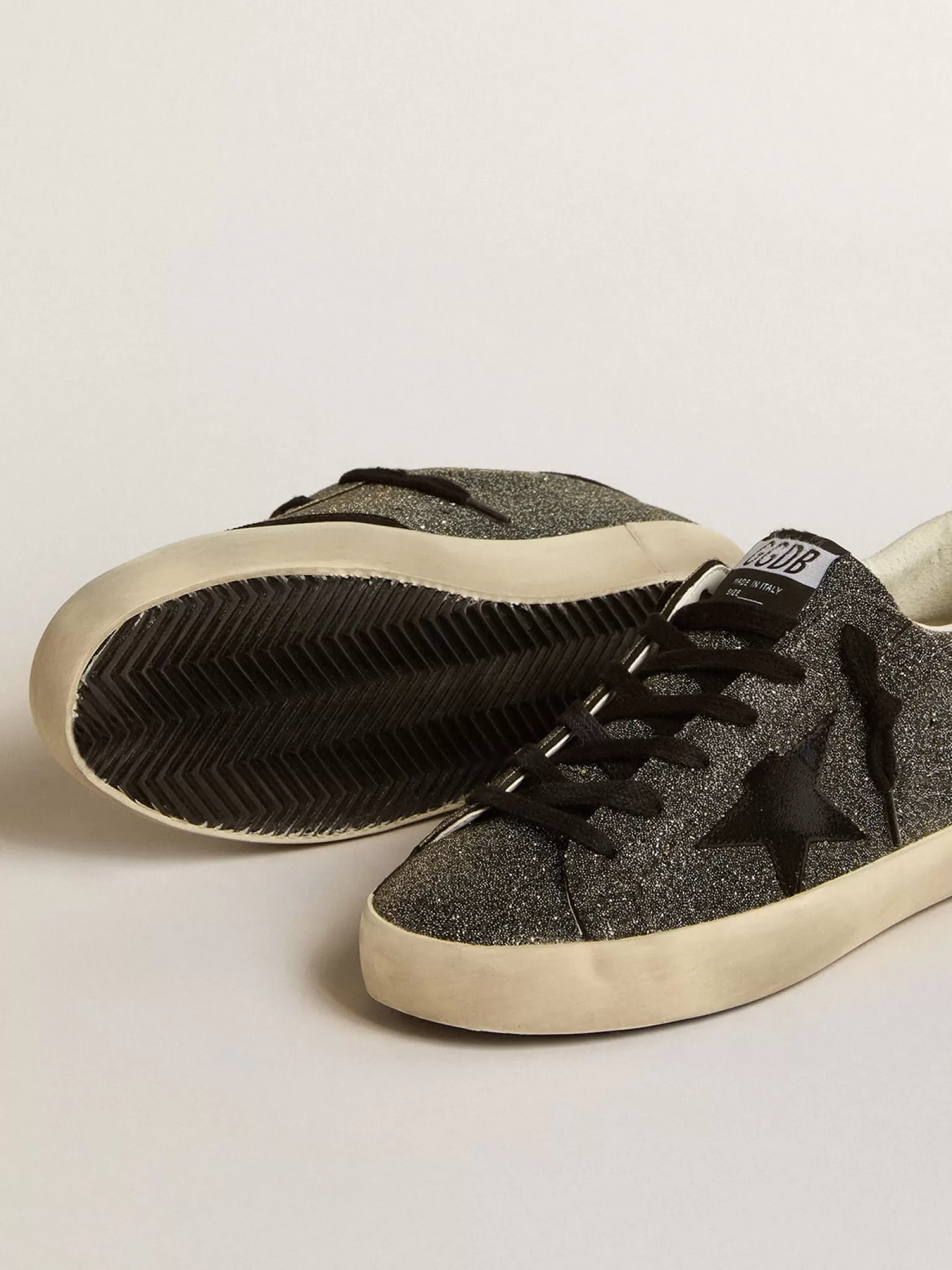 Online Super-Star Feminino com cristais Swarovski pretos com estrela de suede preto MULHER Super-Star