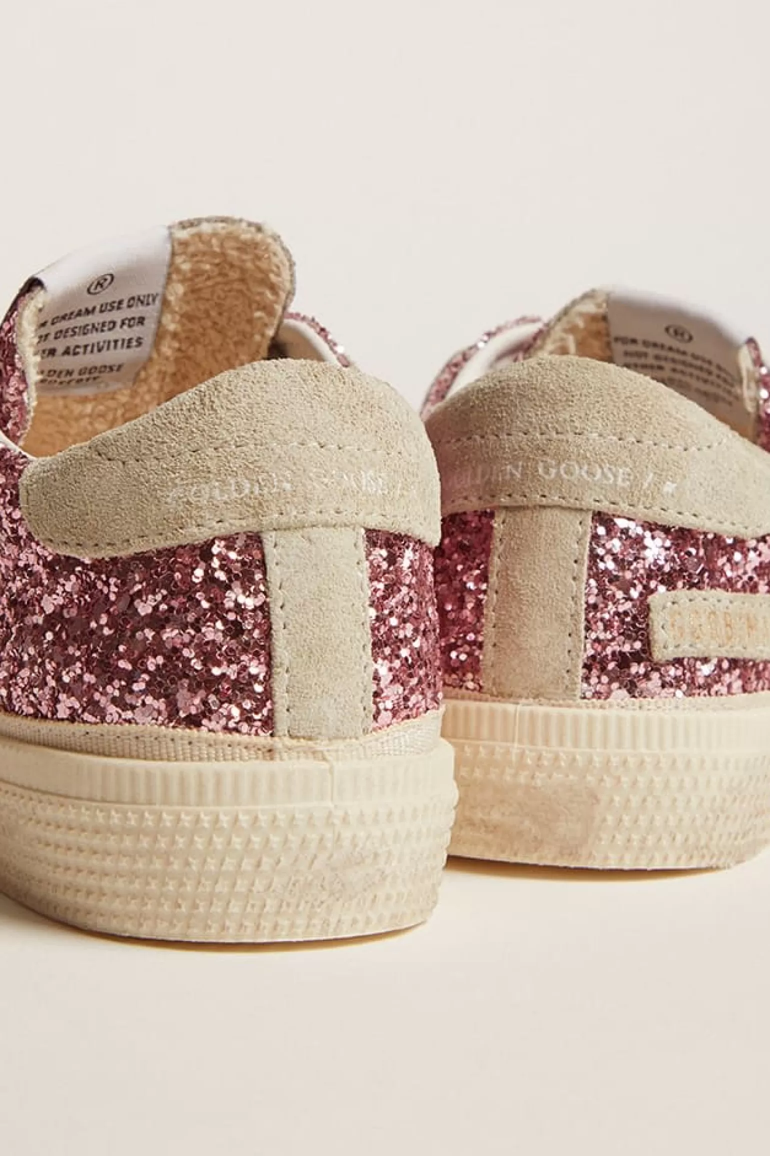 Fashion Tênis May de glitter rosa com estrela e talão de suede cinza gelo Meninas pequenas (1-3 anos)