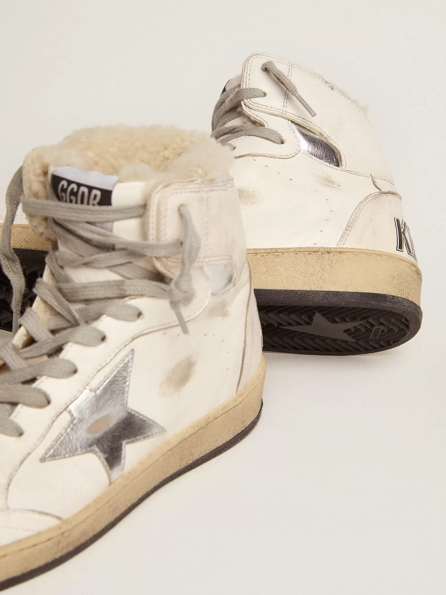 Store Tênis Sky-Star feminino com assinatura no tornozelo e forro de shearling MULHER Sky-Star