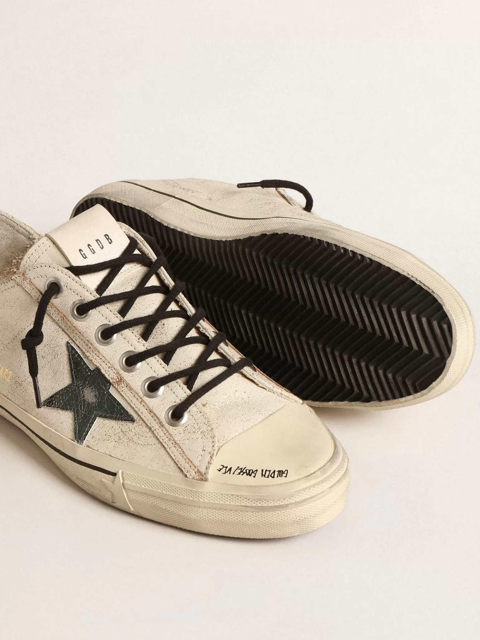 Best Sale V-Star de couro brilhante com estrela de couro metálico craquelado verde V-Star