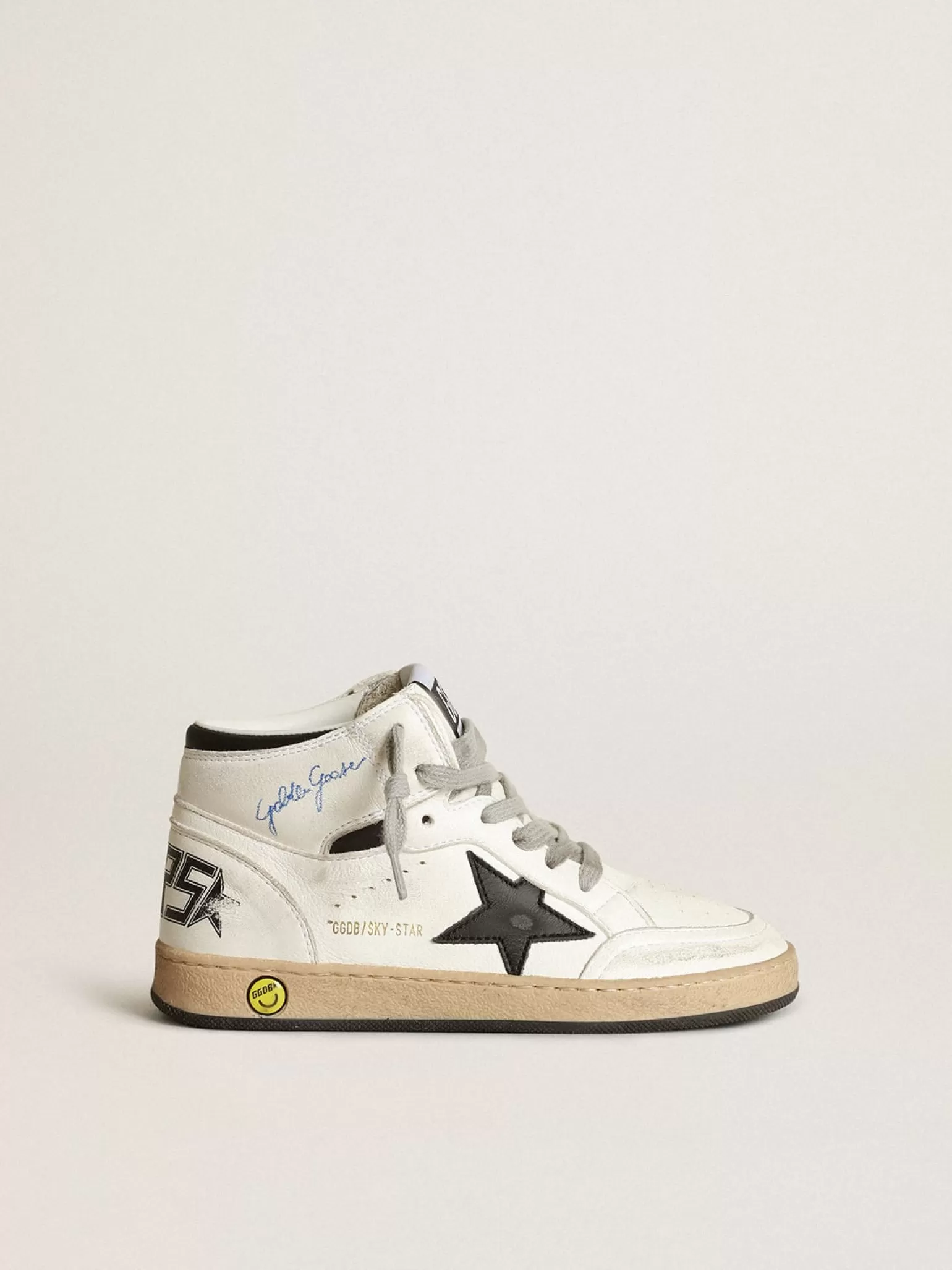 Discount Young Sky-Star de napa branca com estrela e talão pretos Meninas (4-10 anos) | Meninos (4-10 anos)